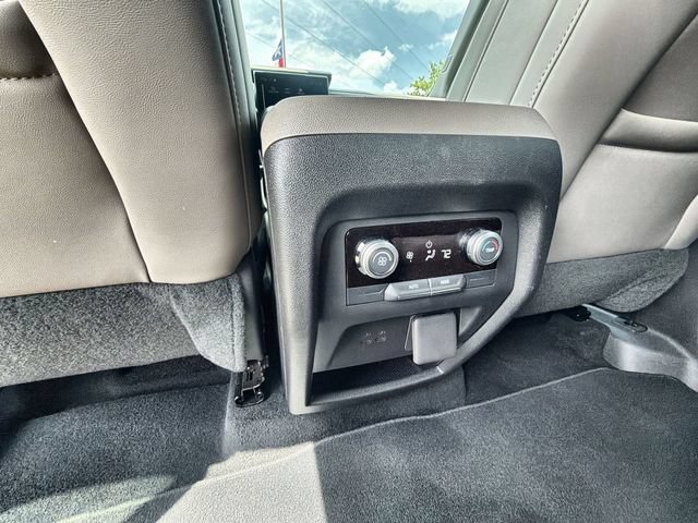 Used 2026 GMC Acadia Elevation w/ Elevation Premium Package FWD image 20