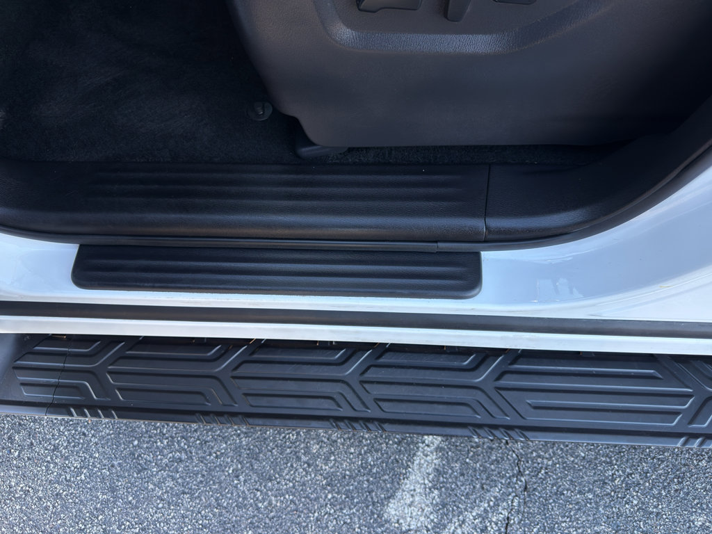 Certified 2021 Nissan Armada SV w/ SV Appearance Package image 15