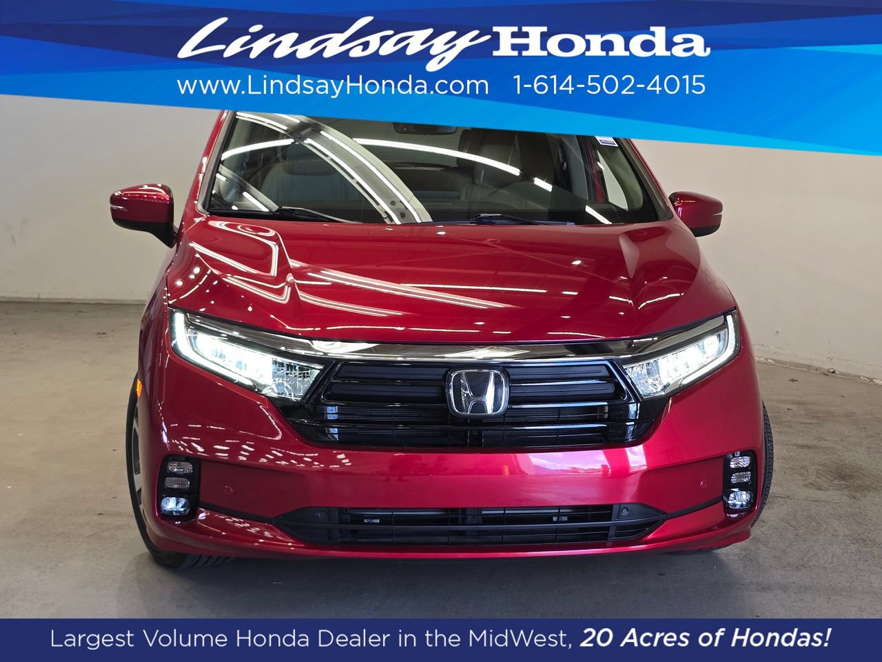 Used 2023 Honda Odyssey Touring image 2
