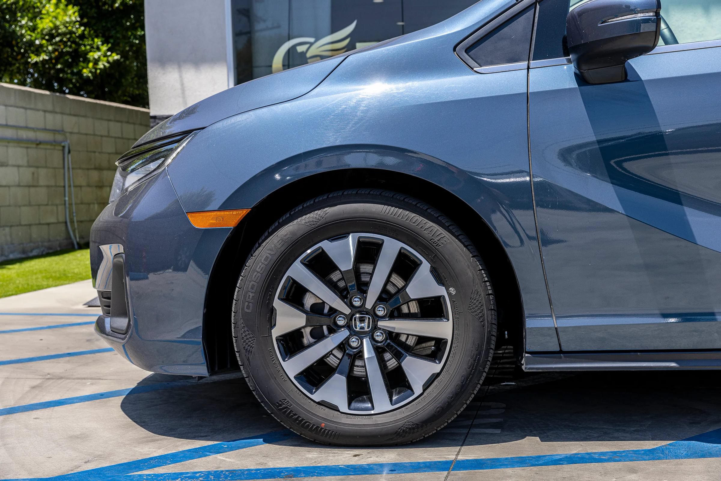 Used 2025 Honda Odyssey EX-L image 38