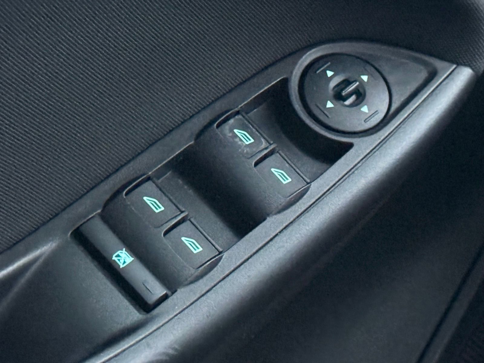 Used 2017 Ford Focus SE image 29