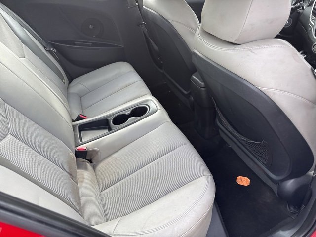 Used 2013 Hyundai Veloster w/ Style Pkg image 11