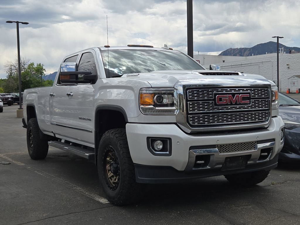 Used 2019 GMC Sierra 3500 Denali w/ Duramax Plus Package AWD/4WD image 3