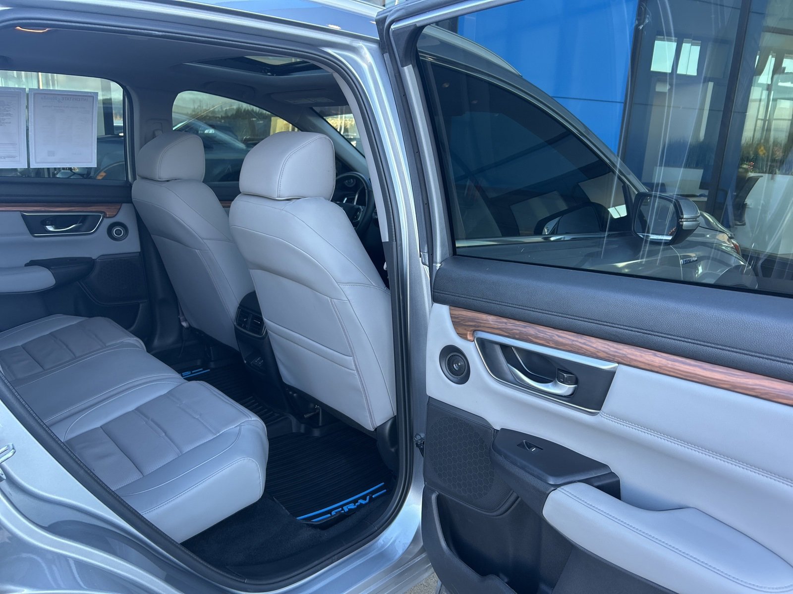 Used 2021 Honda CR-V Touring image 14