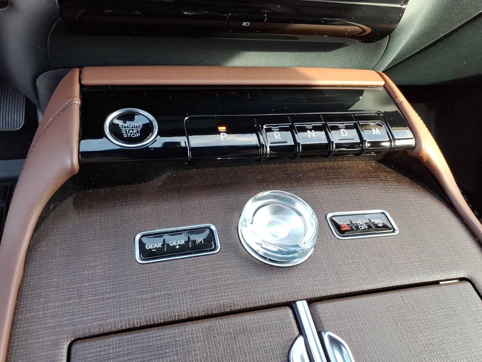 Used 2025 Lincoln Navigator L Reserve image 20