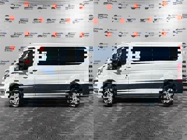Used 2023 Ford Transit 350 XLT image 2