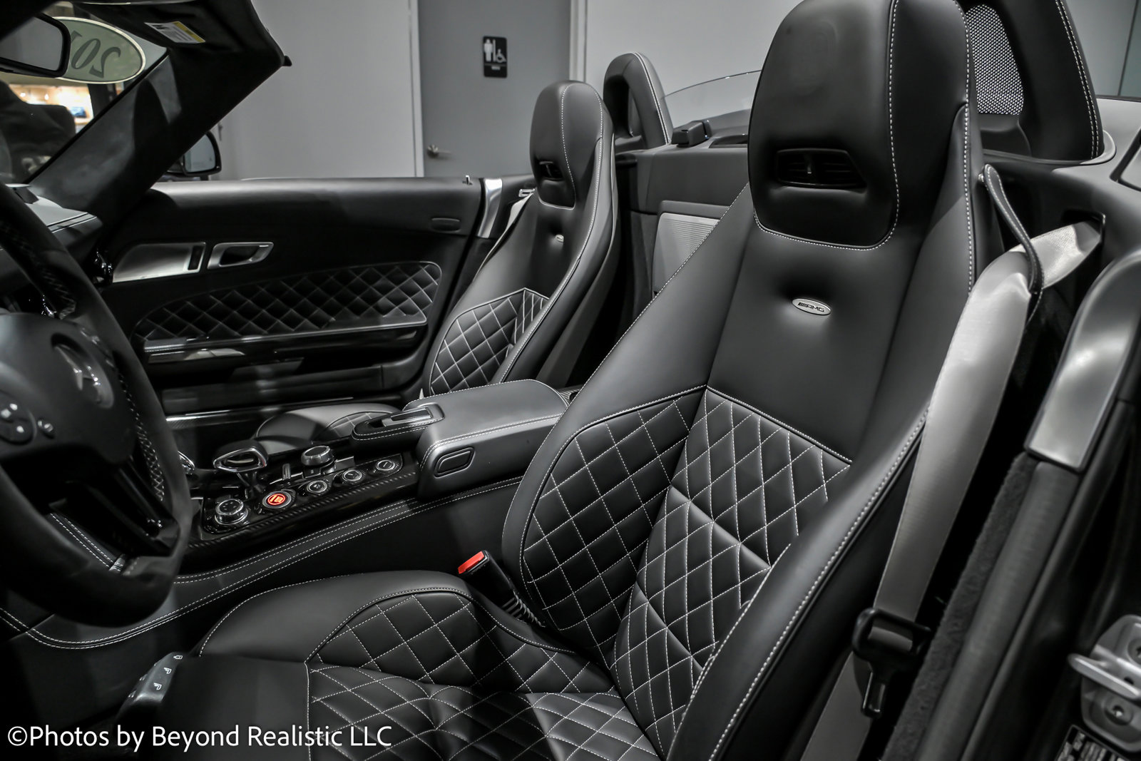 Used 2015 Mercedes-Benz SLS AMG GT Final Edition image 22