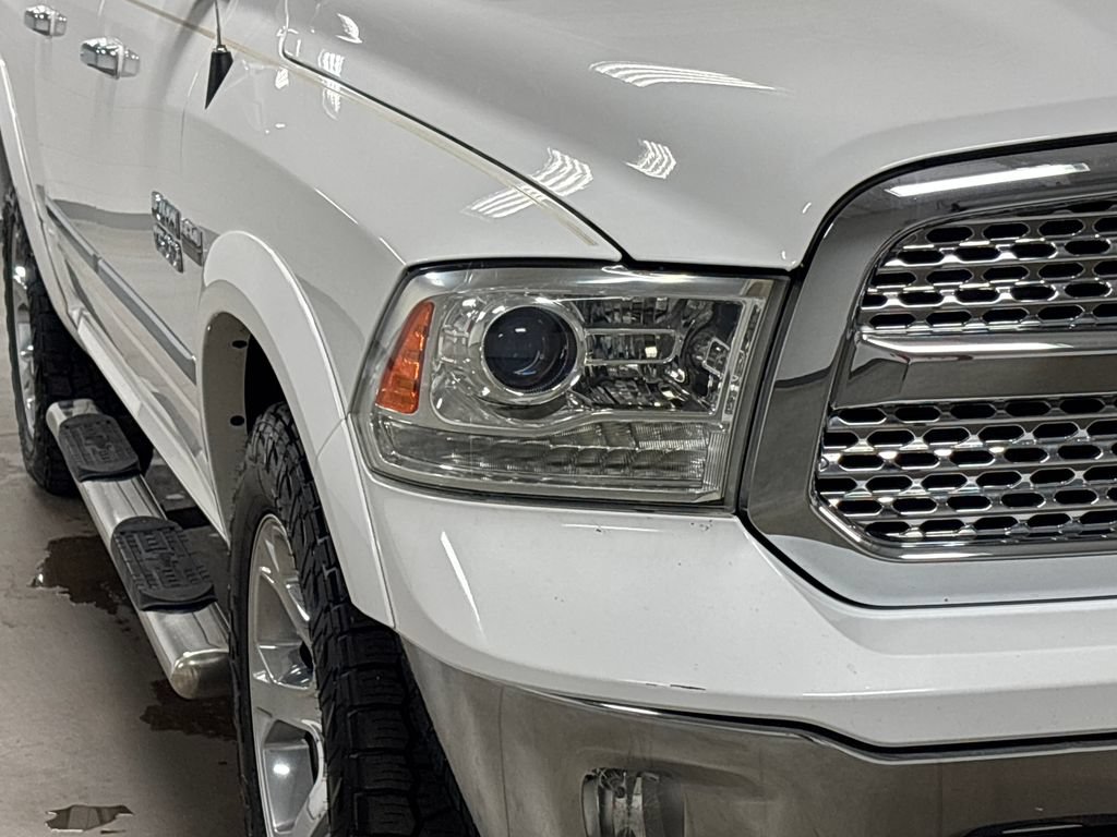 Used 2015 RAM 1500 Laramie w/ Convenience Group AWD/4WD image 5