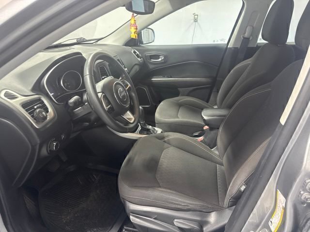 Used 2021 Jeep Compass Sport FWD image 12