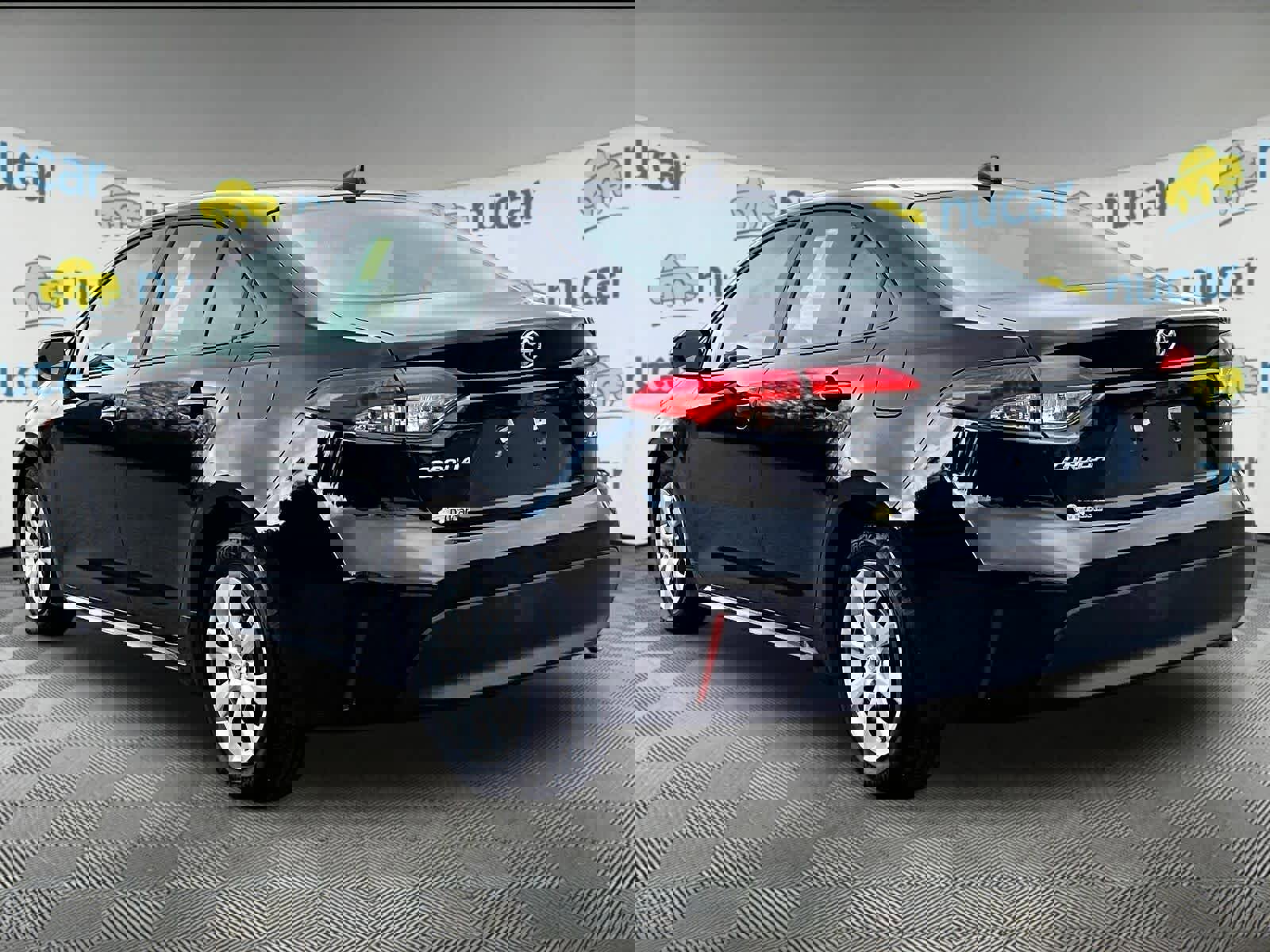 Used 2025 Toyota Corolla LE image 4