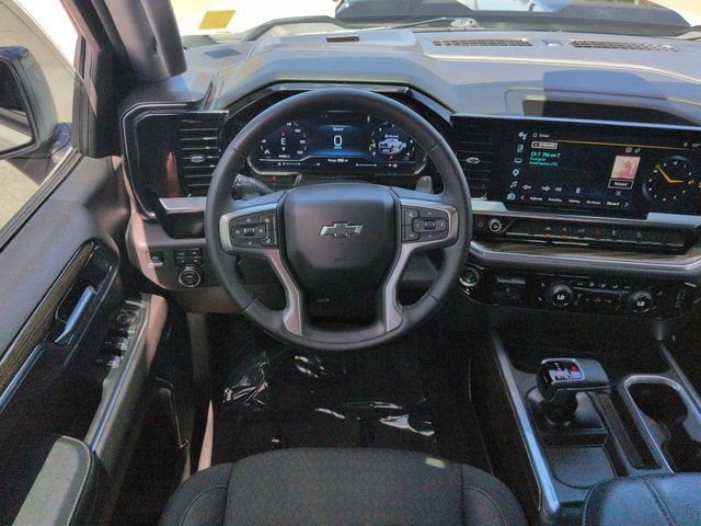 Used 2024 Chevrolet Silverado 1500 LT Trail Boss w/ Convenience Package II AWD/4WD image 16