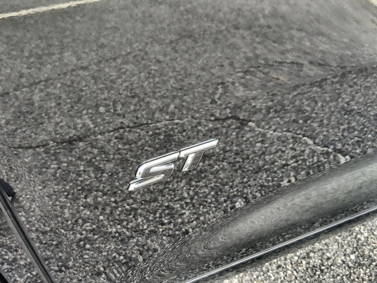 Used 2025 Buick Enclave Sport Touring w/ Super Cruise Package image 32