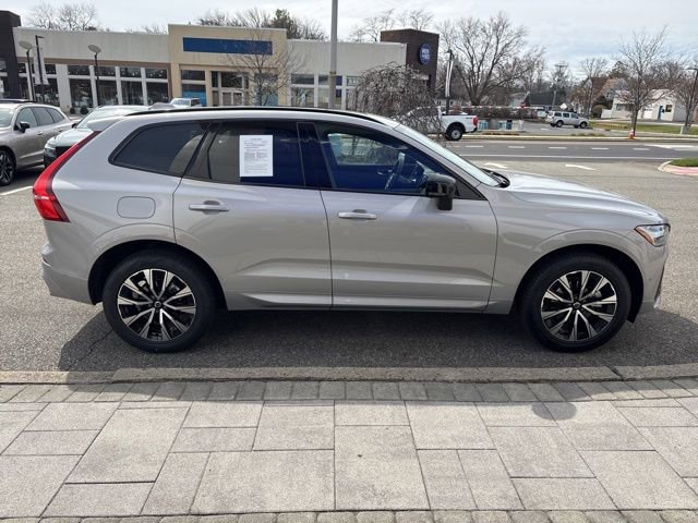 Used 2025 Volvo XC60 B5 Plus w/ Climate Package AWD/4WD image 5