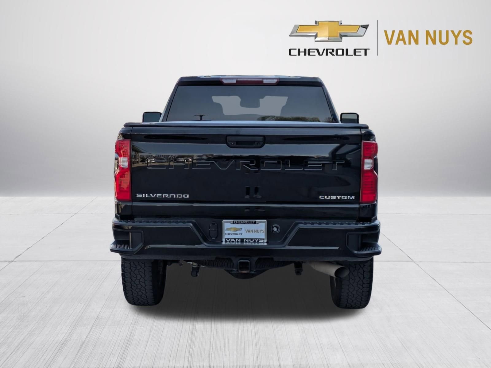 Used 2024 Chevrolet Silverado 2500 Custom RWD image 6