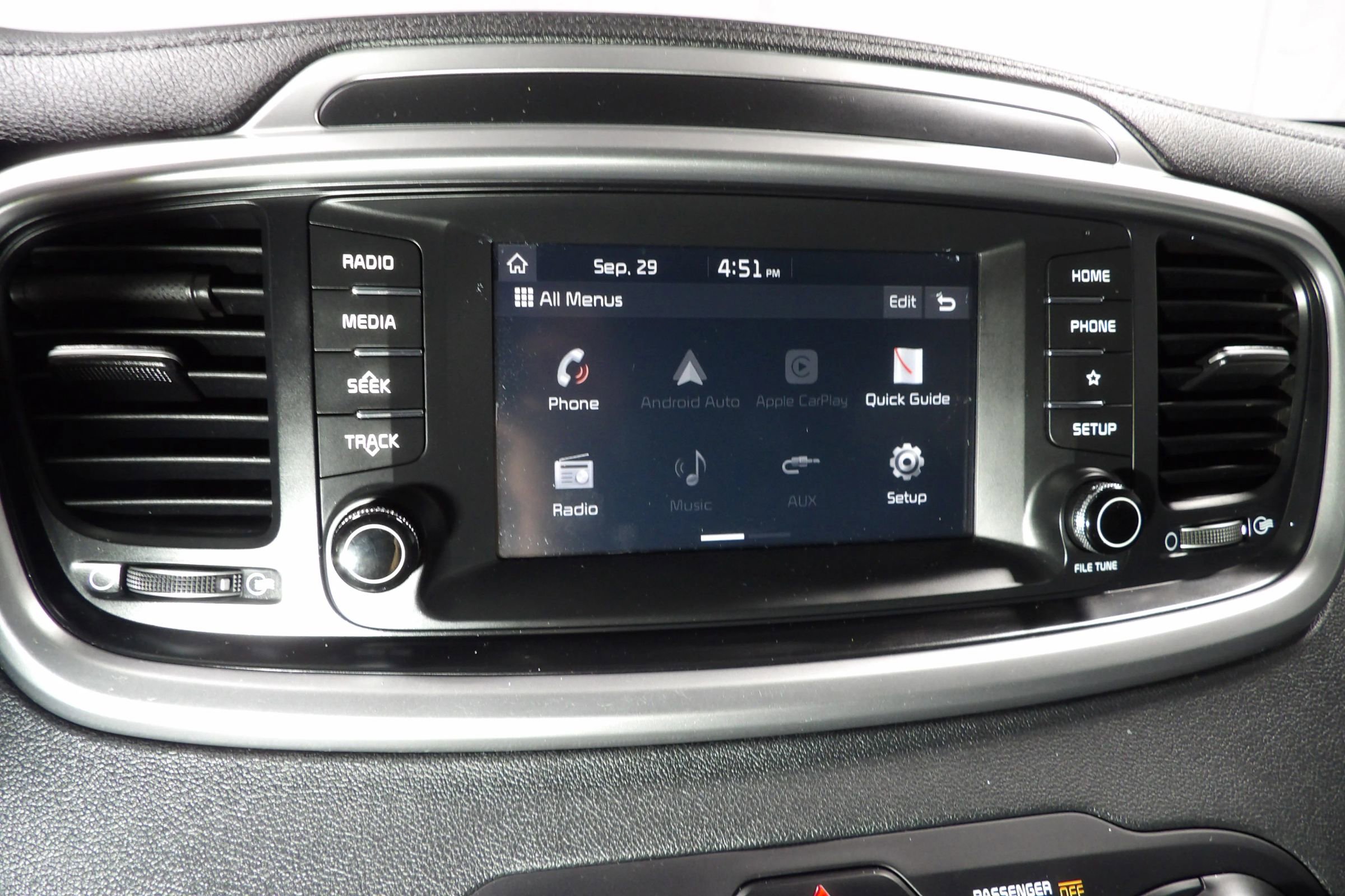 Used 2020 Kia Sorento AWD V6 image 21