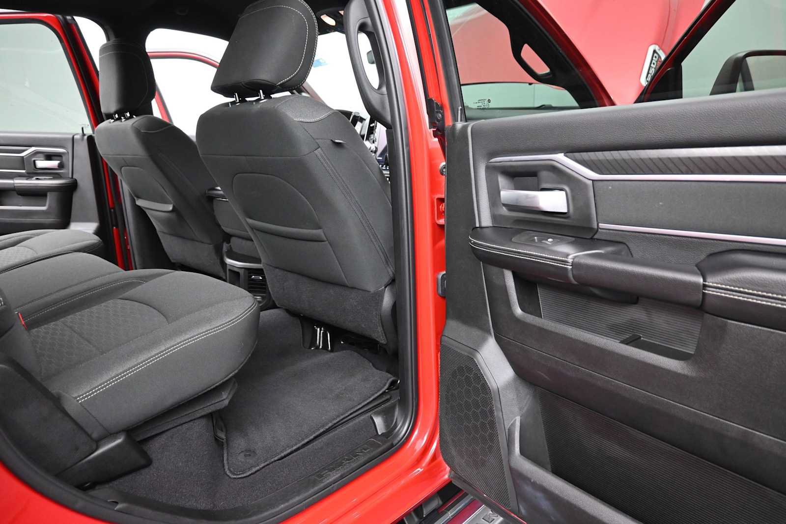 New 2027 Ford Expedition Max Platinum w/ Stealth Performance Package AWD/4WD image 10