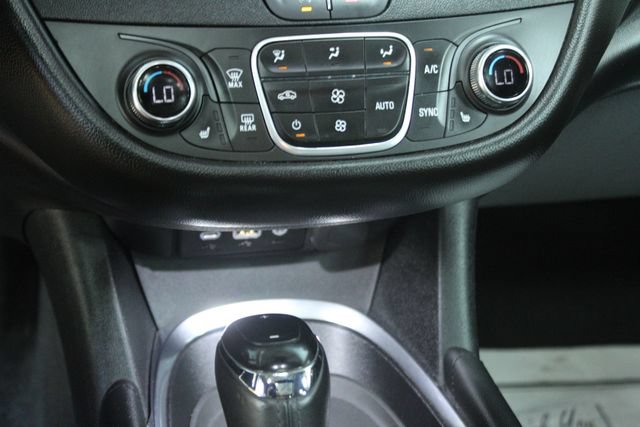 Used 2020 Chevrolet Malibu LT w/ LT Plus Package FWD image 18