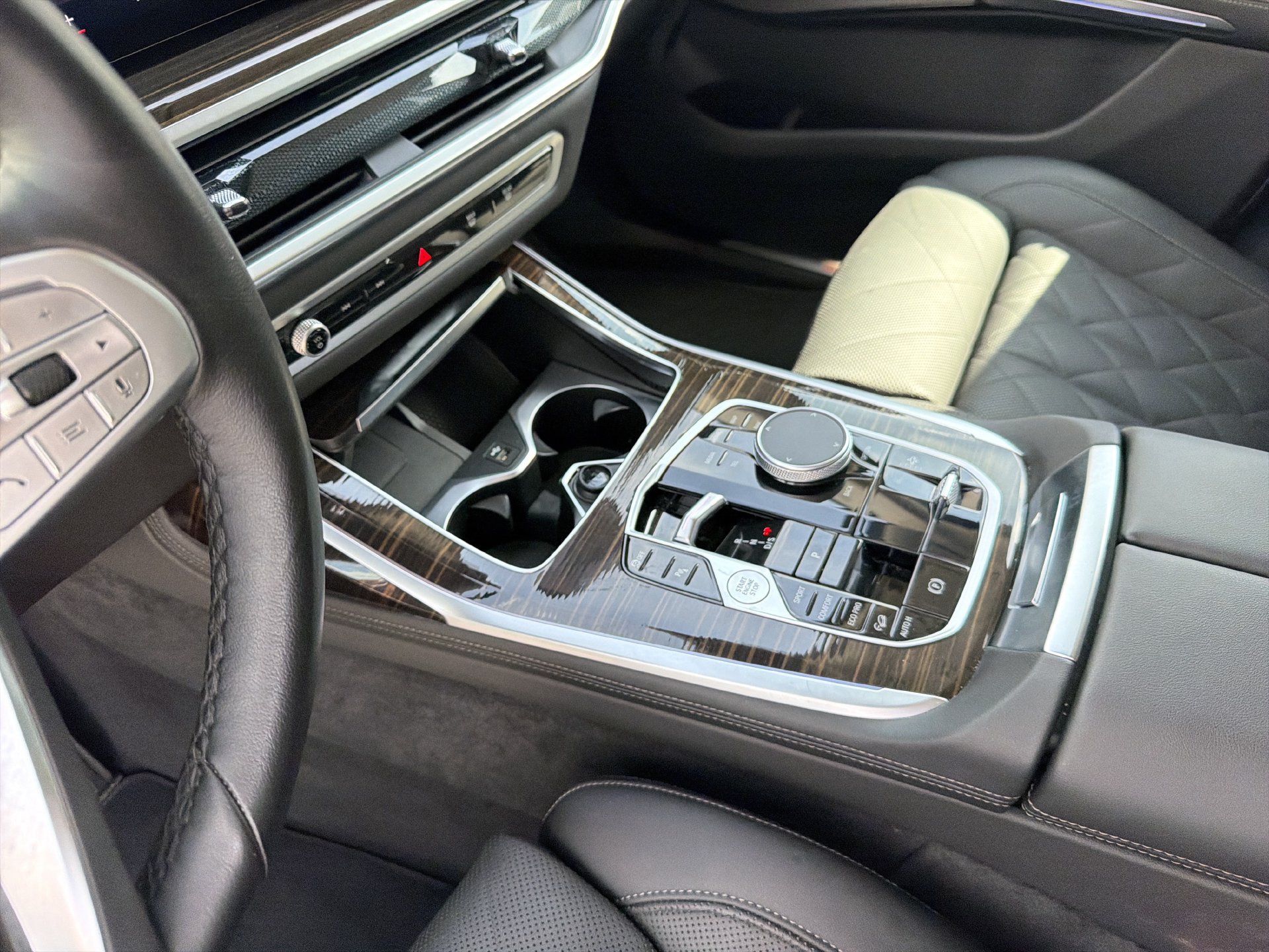 Certified 2026 BMW X7 xDrive40i AWD/4WD image 24