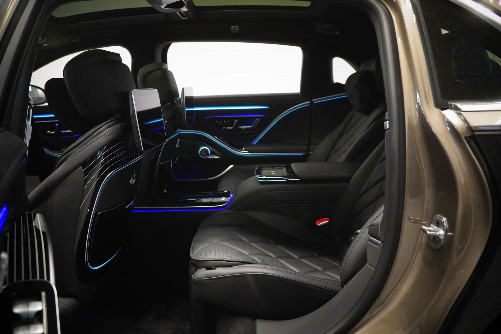 Certified 2025 Mercedes-Benz Maybach S 680 4MATIC image 13
