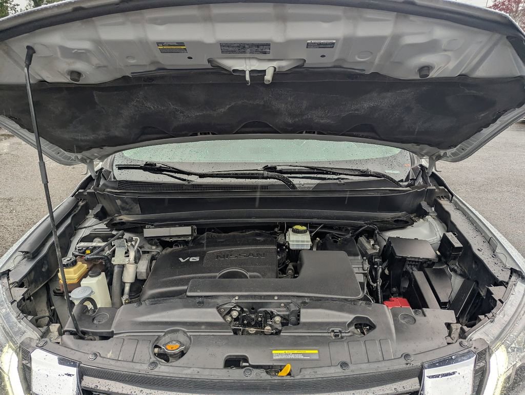 Used 2020 Nissan Pathfinder S AWD/4WD image 37