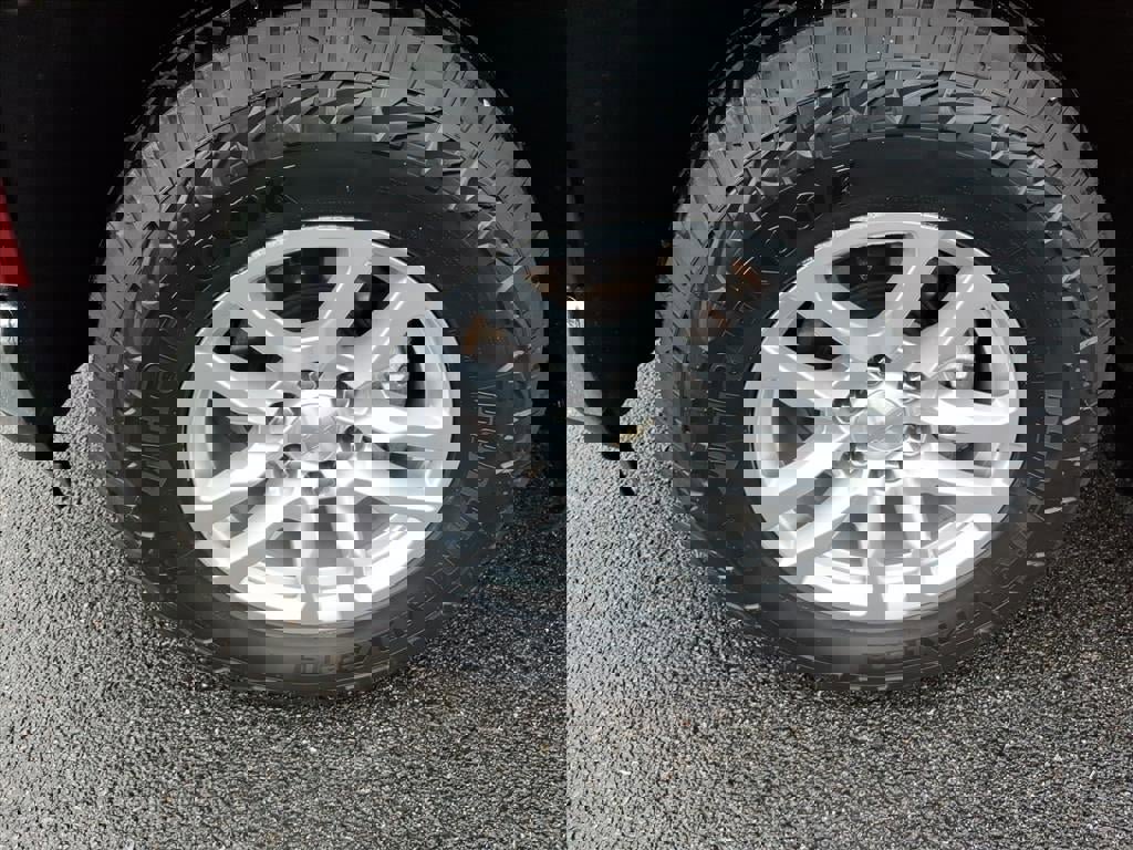 Certified 2022 Chevrolet Silverado 1500 LT w/ Z71 Off-Road Package image 12