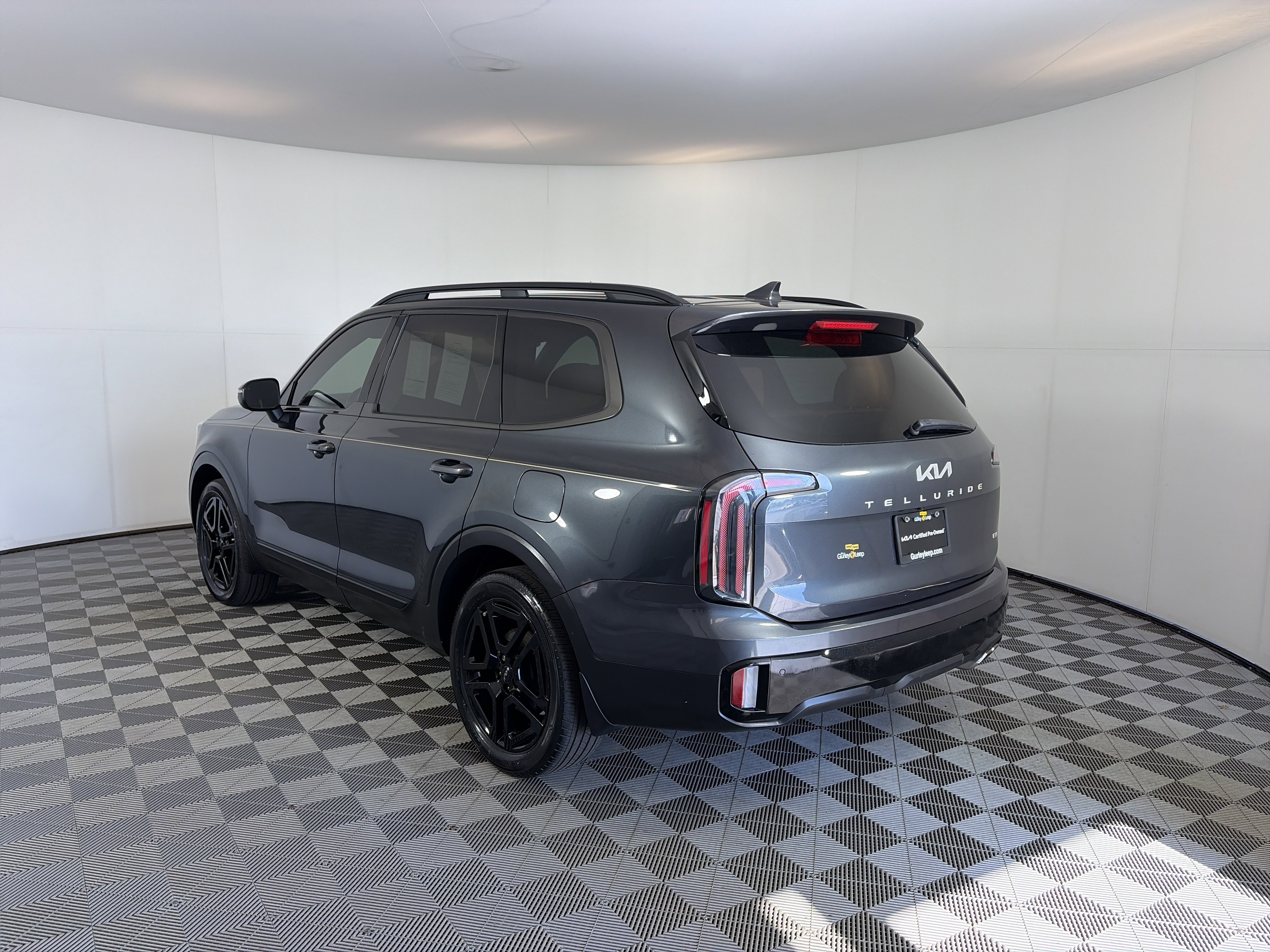 Used 2024 Kia Telluride EX X-Line AWD/4WD image 9