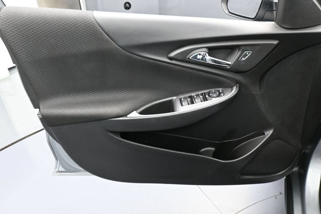 Used 2024 Chevrolet Malibu LT FWD image 13