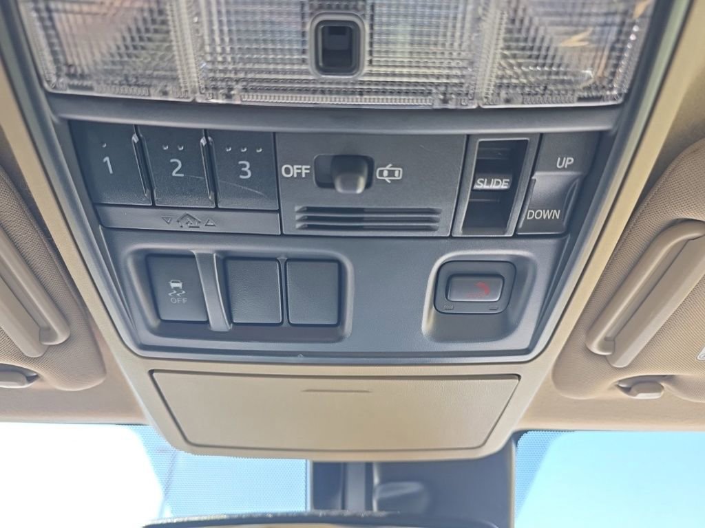 Used 2021 Toyota 4Runner SR5 Premium w/ Moonroof Package image 31