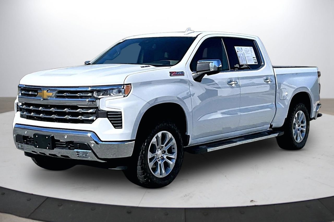 Used 2025 Chevrolet Silverado 1500 LTZ w/ Z71 Off-Road Package image 4