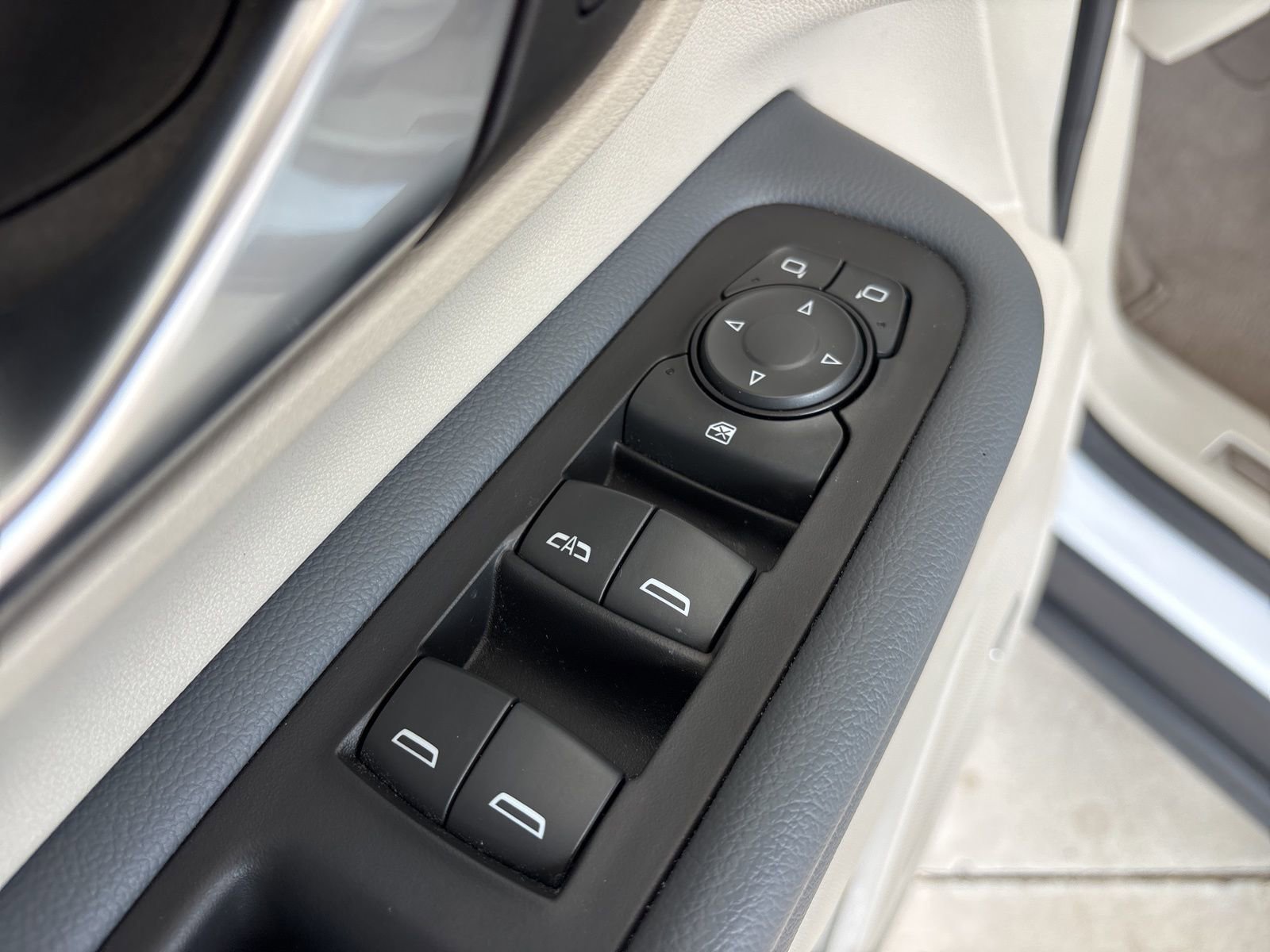 Used 2022 GMC Terrain Denali AWD/4WD image 12