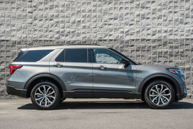 Used 2026 Ford Explorer ST-Line AWD/4WD image 4