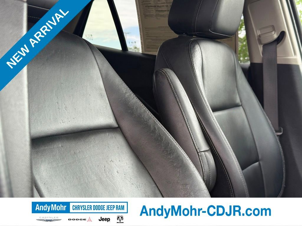 Used 2018 Buick Encore Essence FWD image 33
