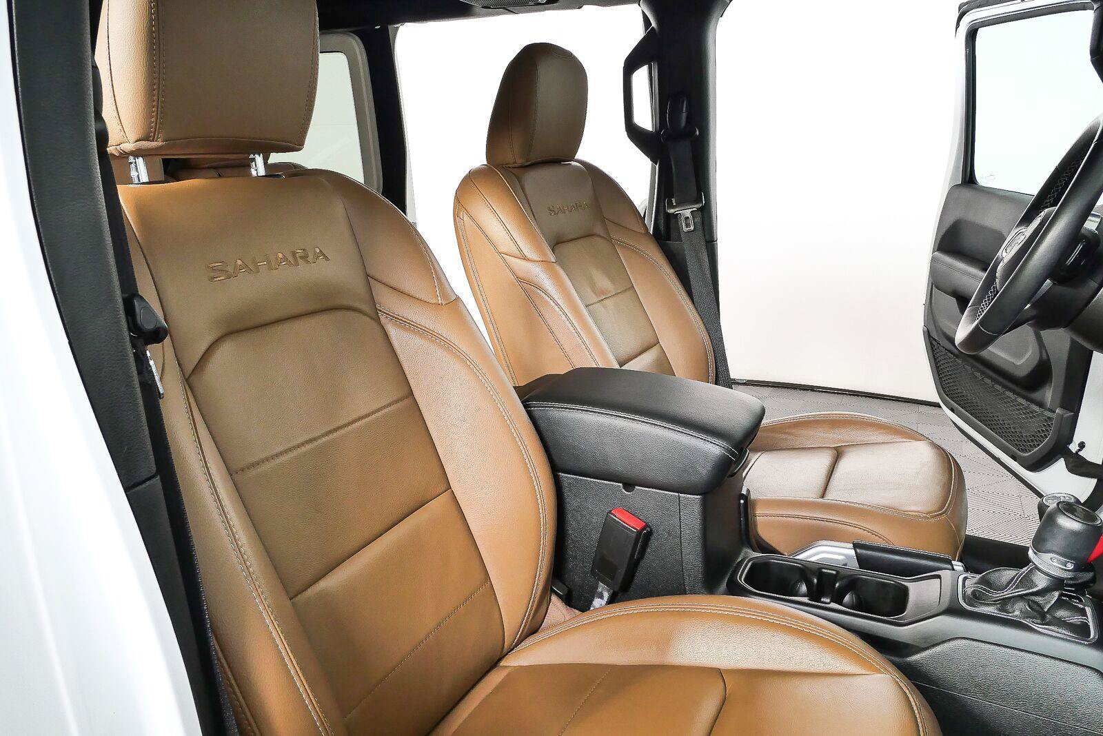Used 2021 Jeep Wrangler Unlimited Sahara AWD/4WD image 22