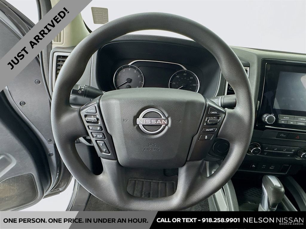Used 2024 Nissan Frontier SV w/ Technology Package image 11