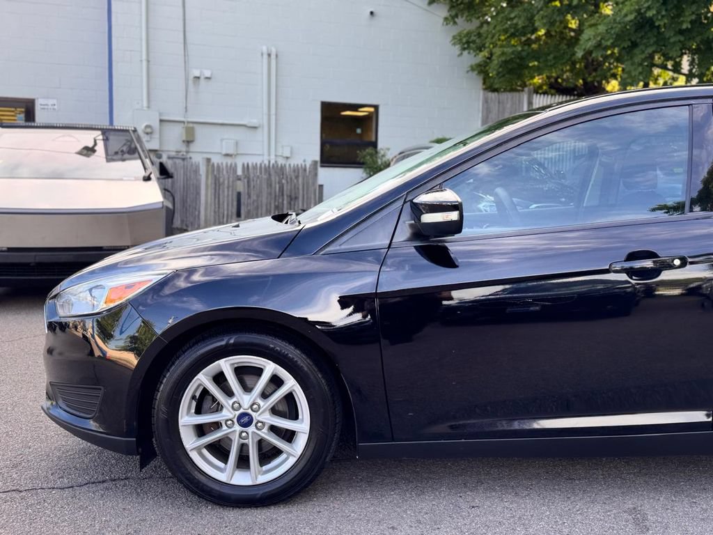 Used 2016 Ford Focus SE FWD image 10