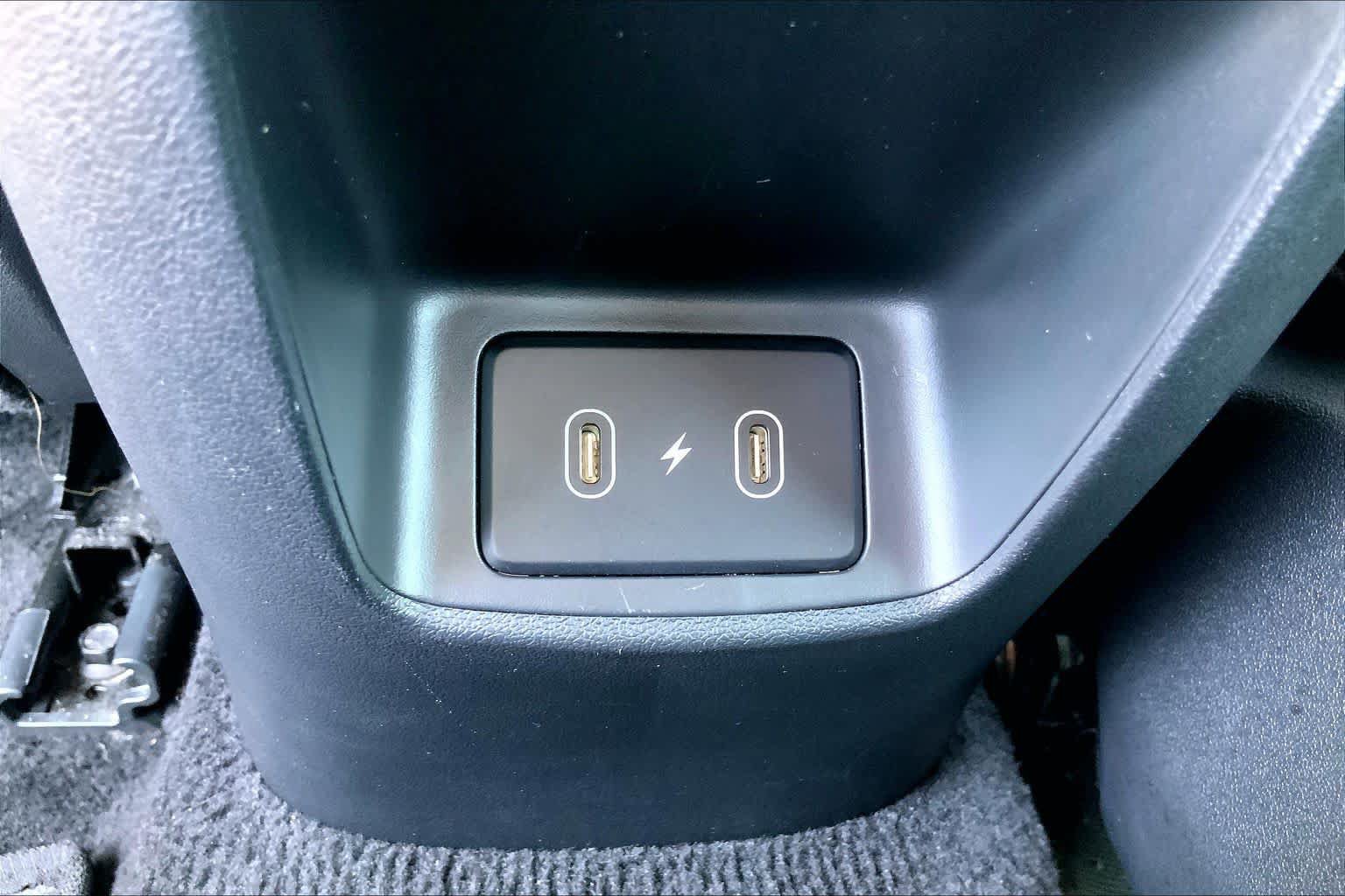 Used 2025 Hyundai Elantra SEL FWD image 29
