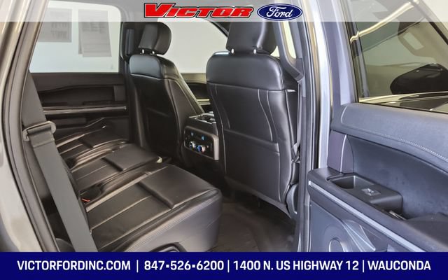 Used 2020 Ford Expedition XLT w/ Equipment Group 202A AWD/4WD image 15