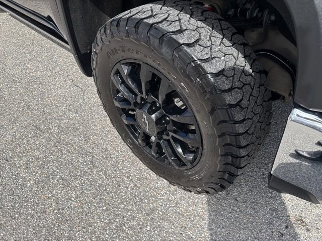 Used 2025 Chevrolet Silverado 2500 LTZ w/ LTZ Premium Package image 51