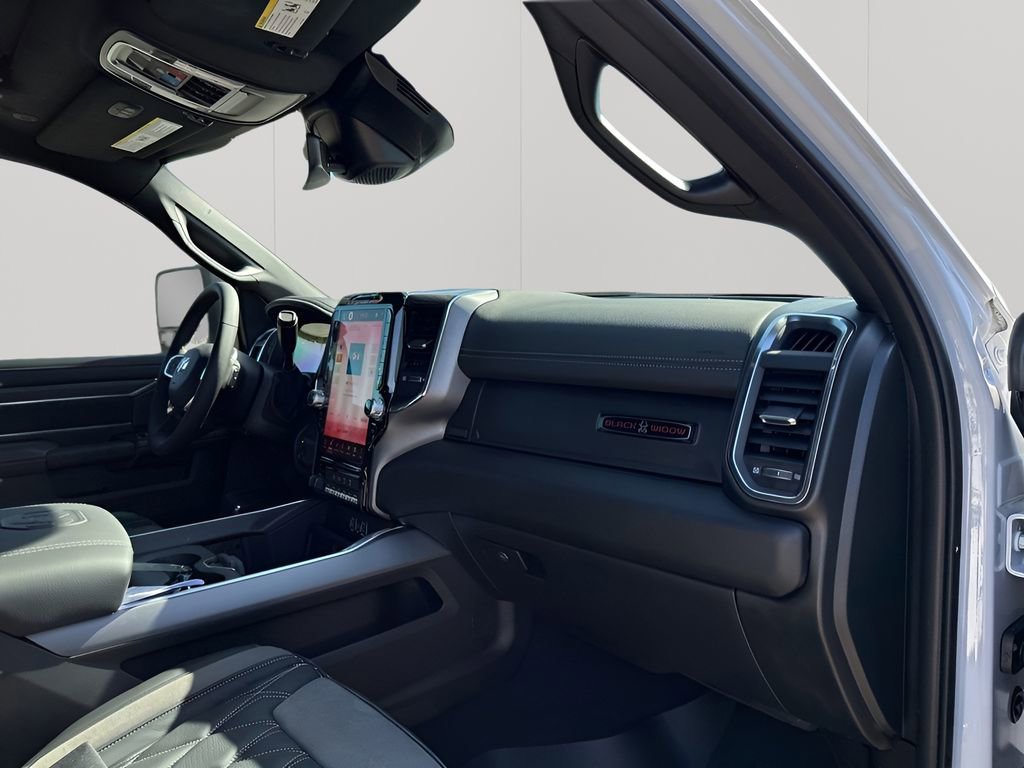 New 2026 RAM 2500 Laramie w/ Night Edition AWD/4WD image 15
