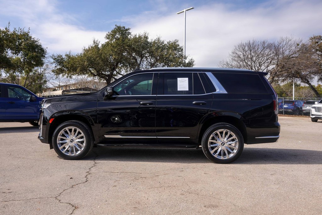 Used 2024 Cadillac Escalade Premium Luxury image 2