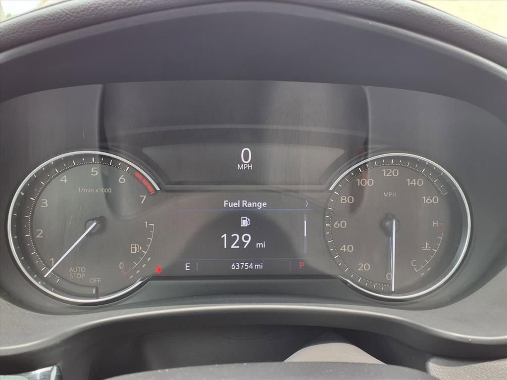 Used 2022 Cadillac XT4 Premium Luxury w/ Enhanced Visibility Package FWD image 29
