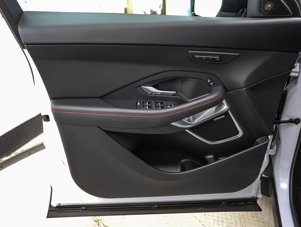Used 2020 Jaguar E-PACE Checkered Flag AWD/4WD image 9