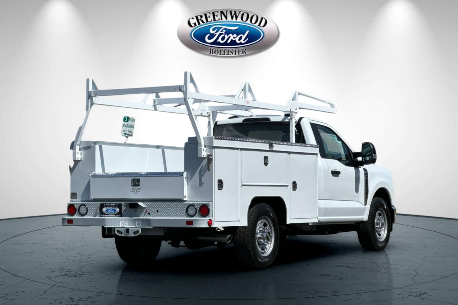 New 2025 Ford F350 XL w/ XL Chrome Package RWD image 4