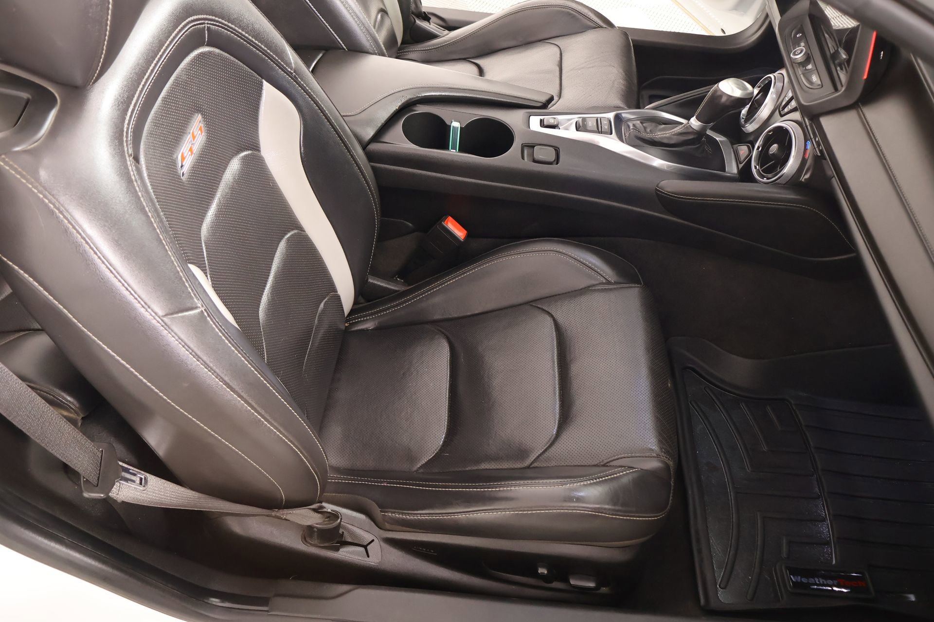 Used 2019 Chevrolet Camaro SS image 13