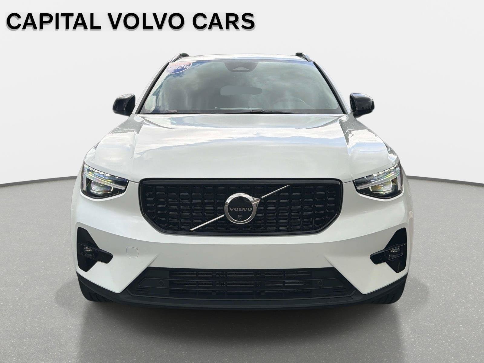 Used 2026 Volvo XC40 B5 Plus AWD/4WD image 2