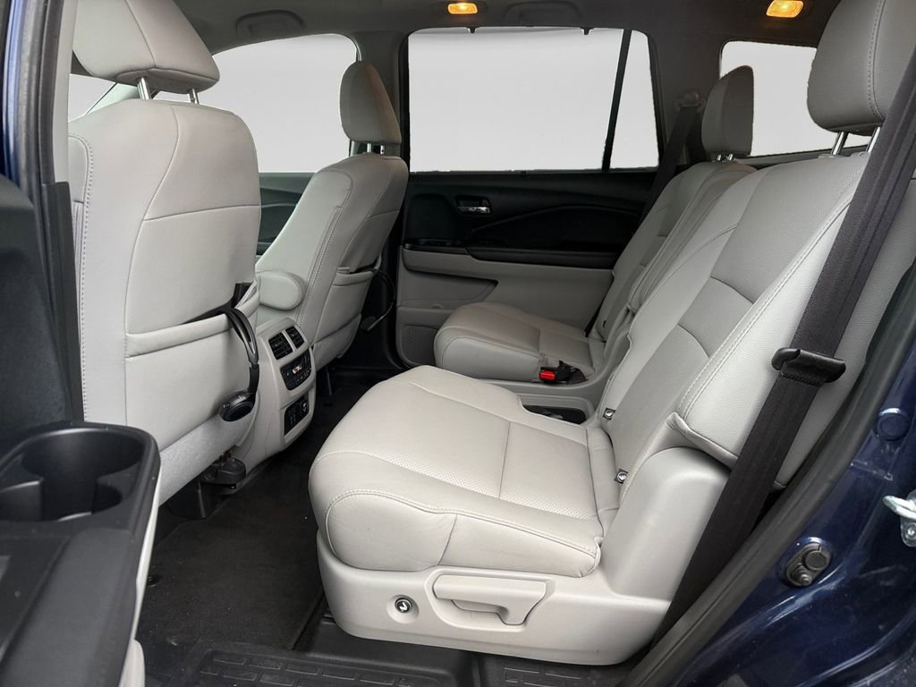 Used 2022 Honda Pilot Elite image 16