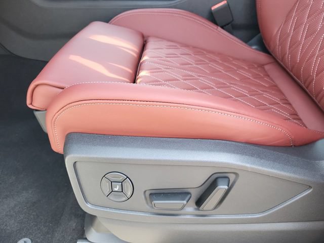 New 2026 Audi SQ5 Prestige AWD/4WD image 12