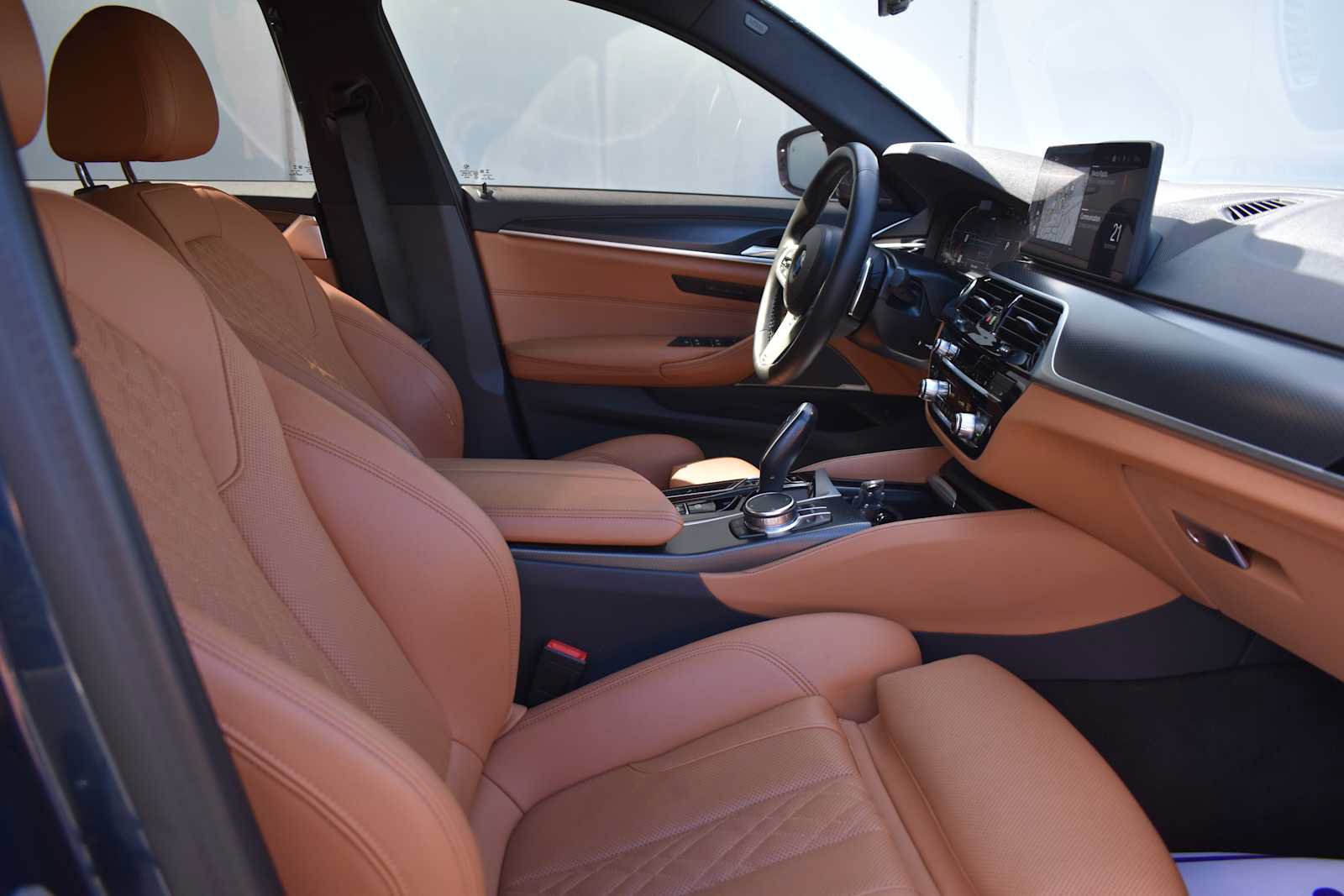 Used 2023 BMW 540i xDrive w/ M Sport Package AWD/4WD image 11