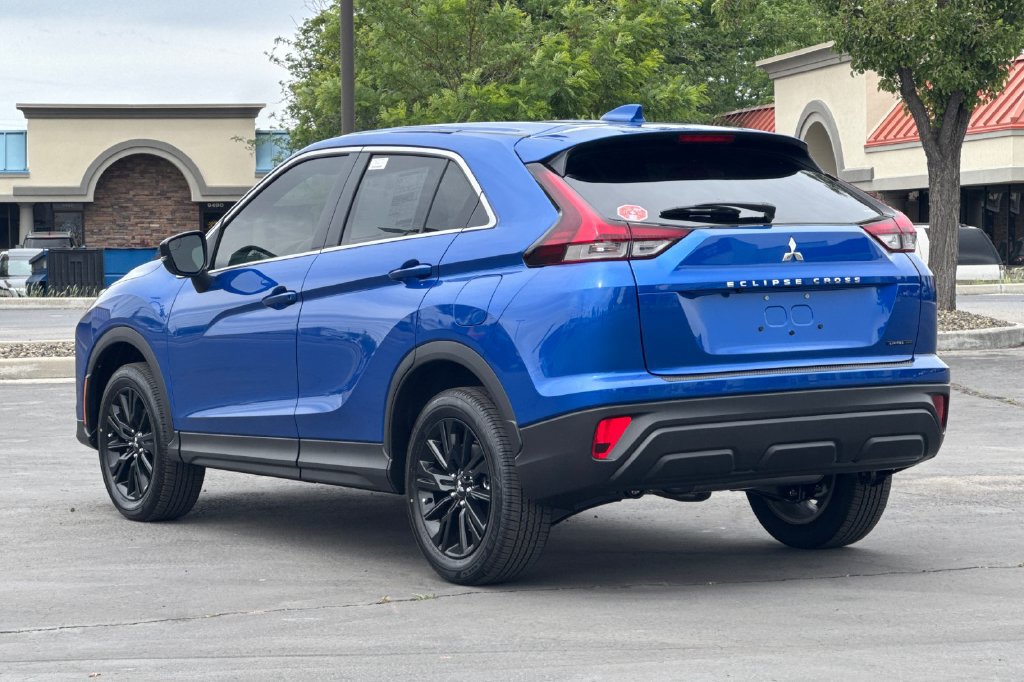 New 2026 Mitsubishi Eclipse Cross LE AWD/4WD image 9