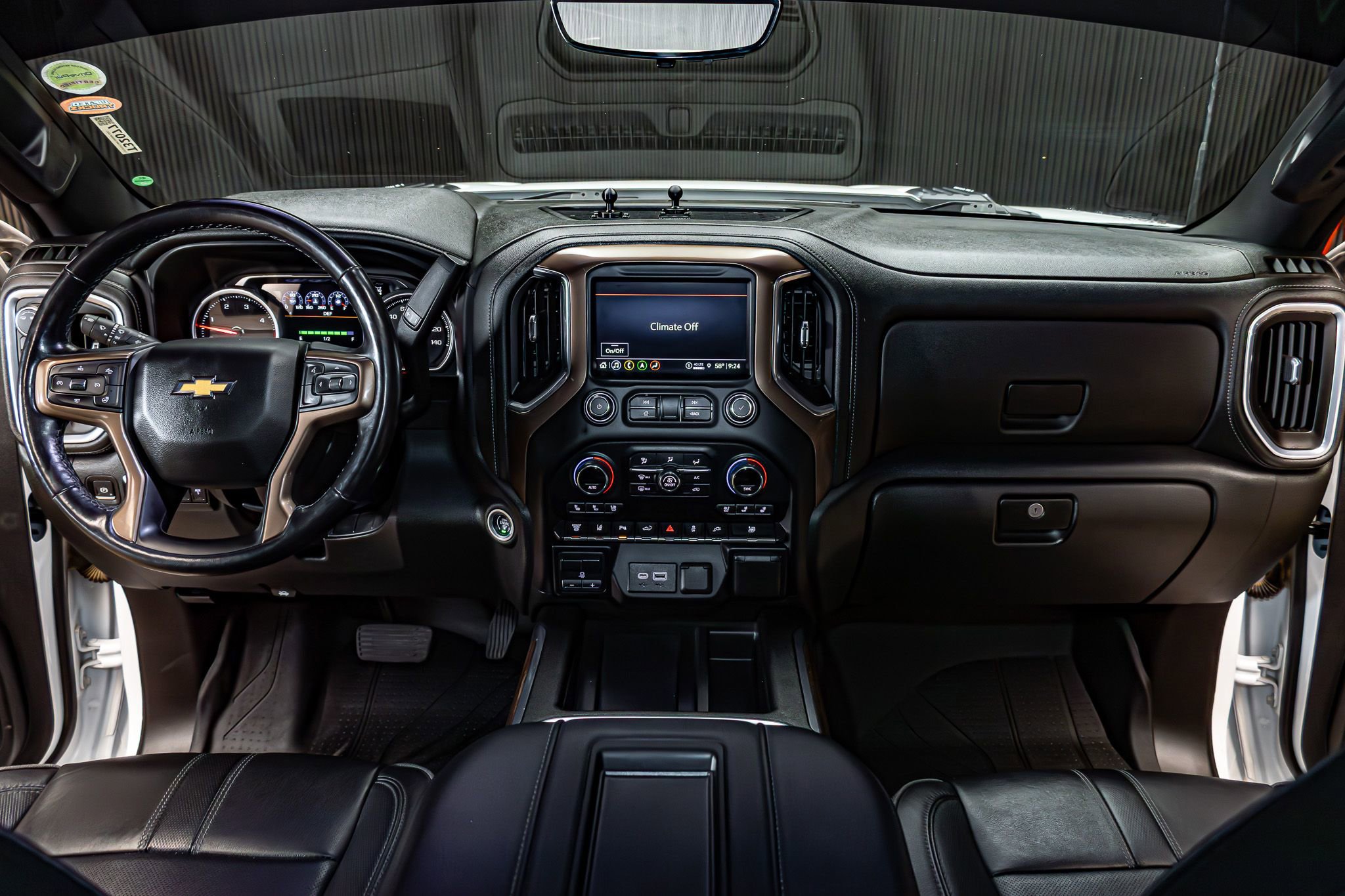 Used 2021 Chevrolet Silverado 3500 High Country image 17